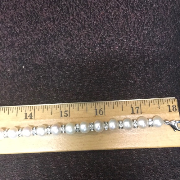 Pearl Necklace - Picture 4 of 5